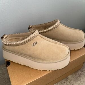 Tazz mustard seed platform UGG’s